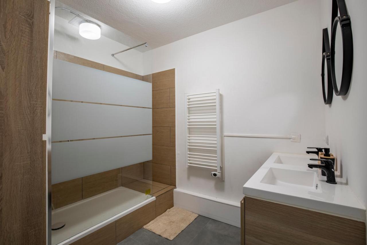 T4 Climatise Au Pied Des Rempart Avec Parking Apartment อาวีญง ภายนอก รูปภาพ